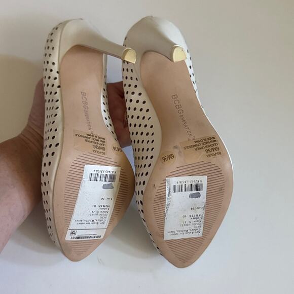 BCBGGeneration Polka White Perforated Heels size 6 NWOB - Picture 4 of 7